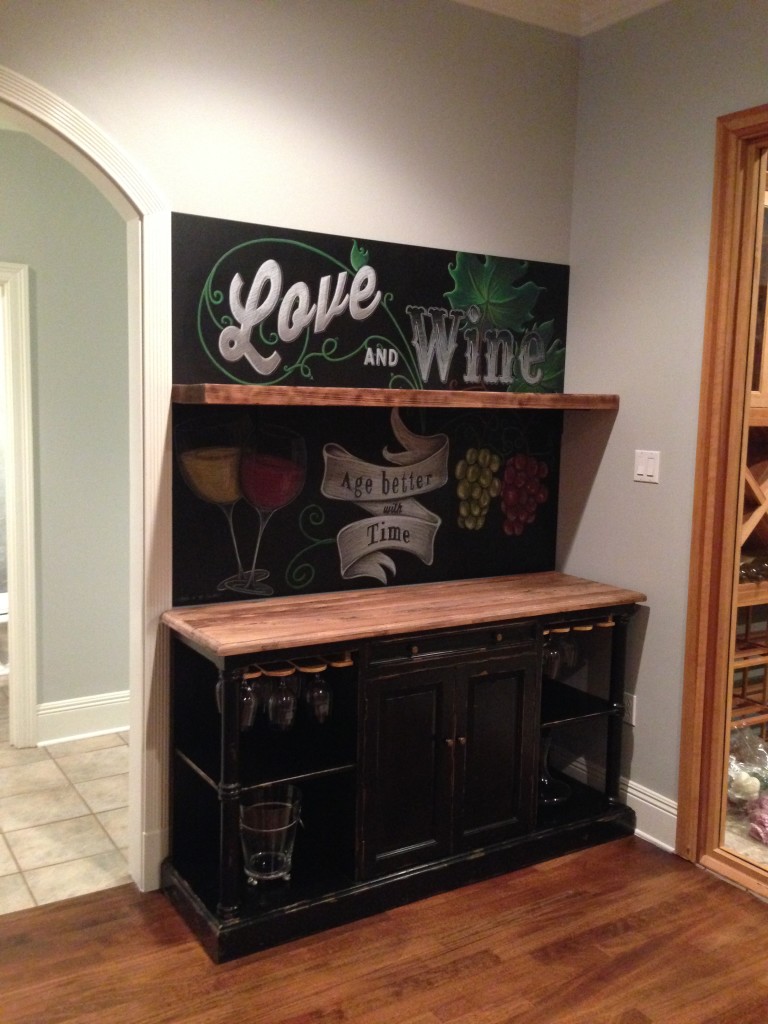 jody plaisance in home,Home Bar Background Using Chalk Art